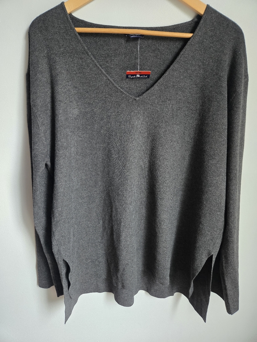 SPLENDID V-Neck Gray Knit Sweater